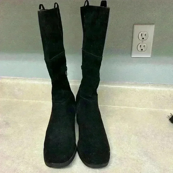 Black suede NWOT rocket dog heels boots size 8.5 - Picture 2 of 4